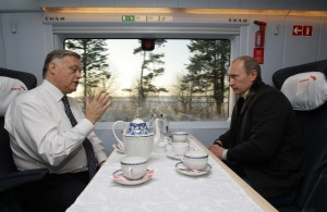 Премьер-министр России В.Путин совершил поездку на новом скоростном поезде "Сапсан"